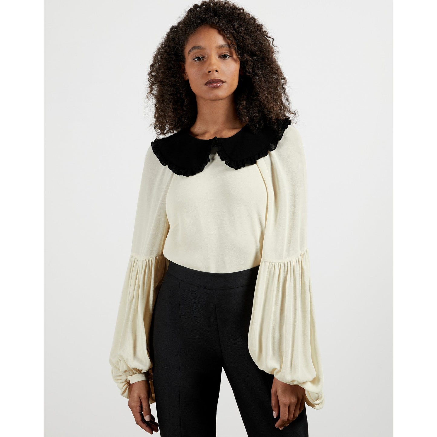 Women Tilleiy-Contrast Collar Top - Ivory