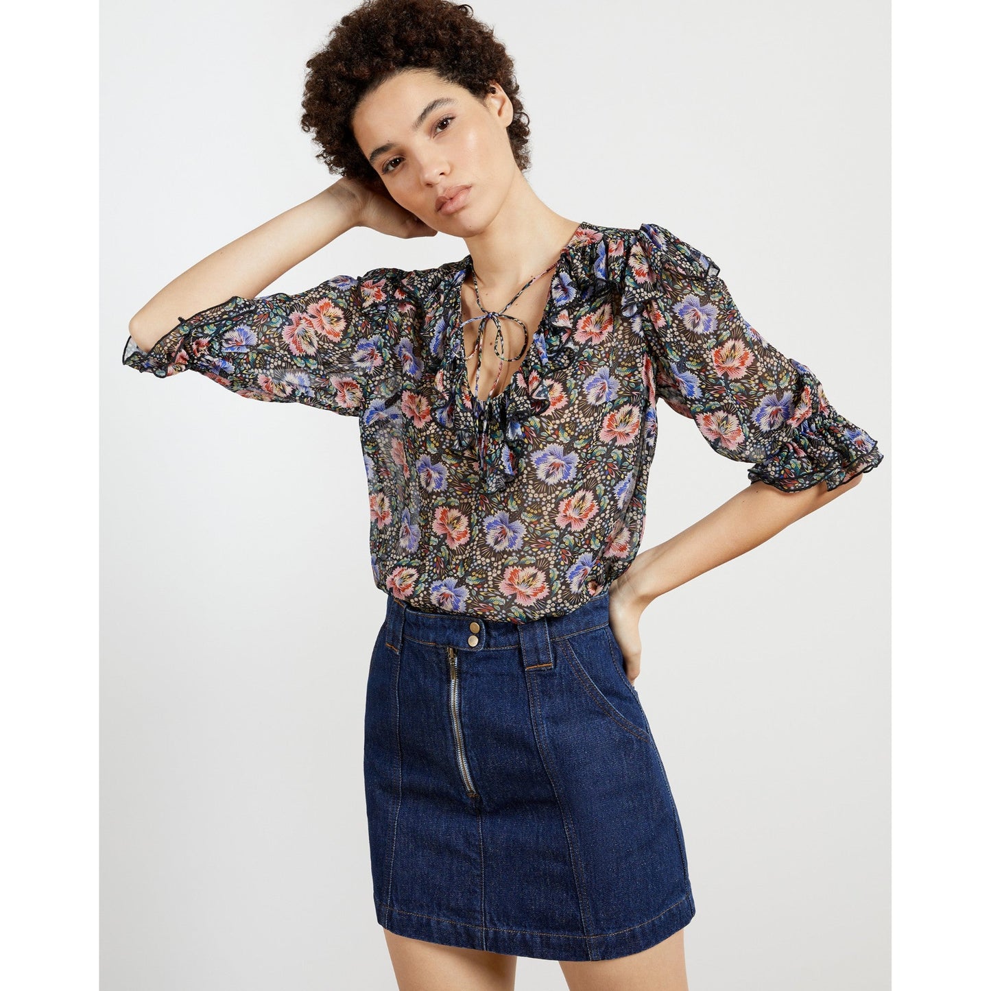 Women Tifnie-Printed Woven V Neck Top - Black
